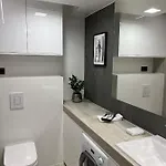 Апартаменти Sas & *